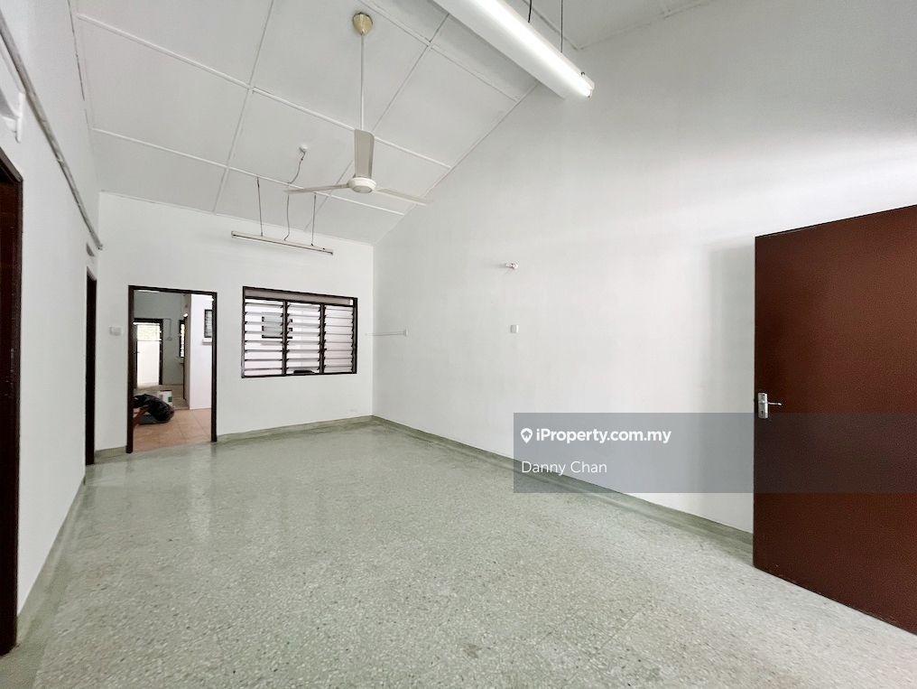 Single Storey Big unit