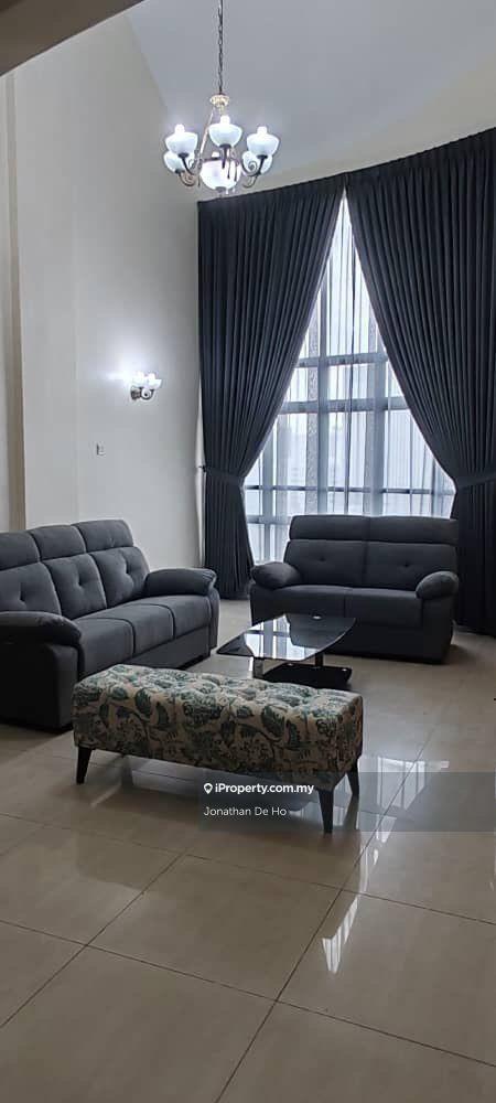 Spacious nicely decorate penthouse at centre PJ, short walk LRT