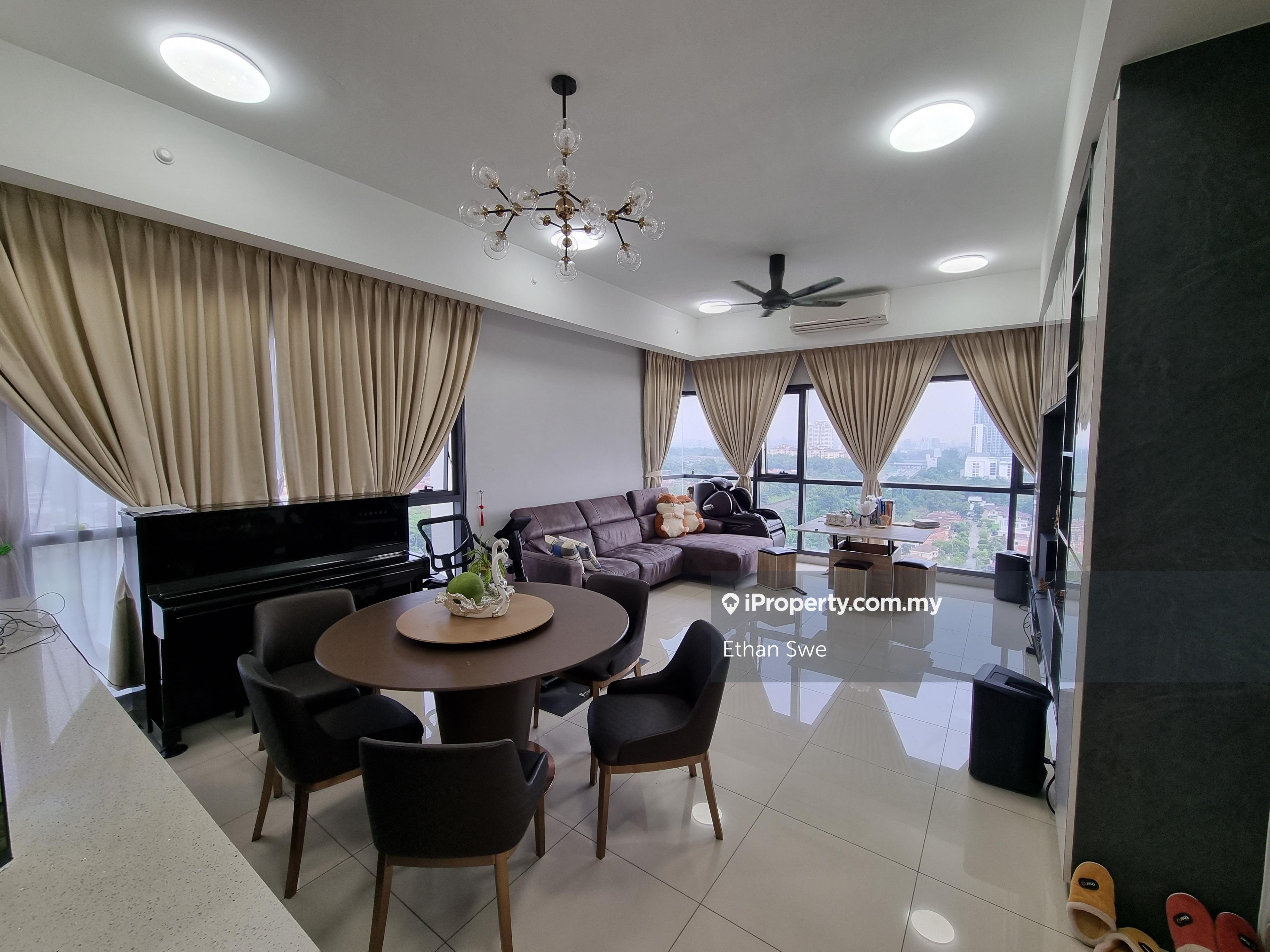 Golf View/Fully Renovated/Full Furnished/Mid Floor/Well Kept Best Deal