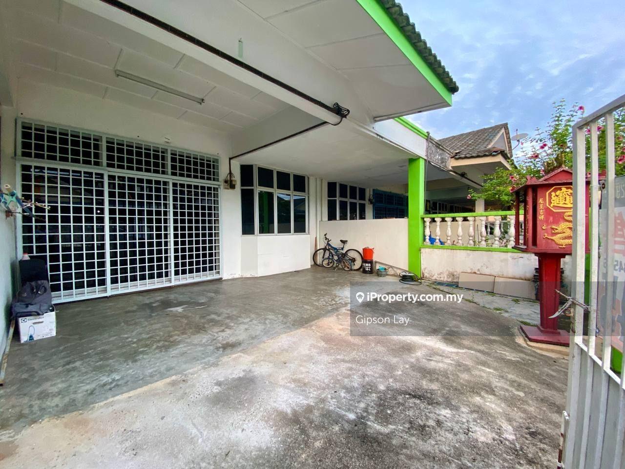 Taman Sri Kluang Single Storey
