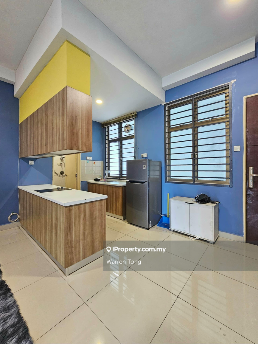 Palazio Taman Mount Austin