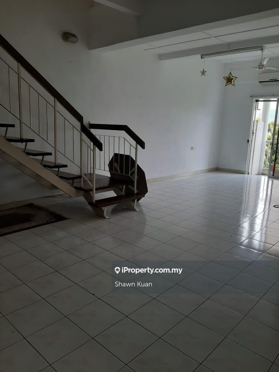 Nice unit selling