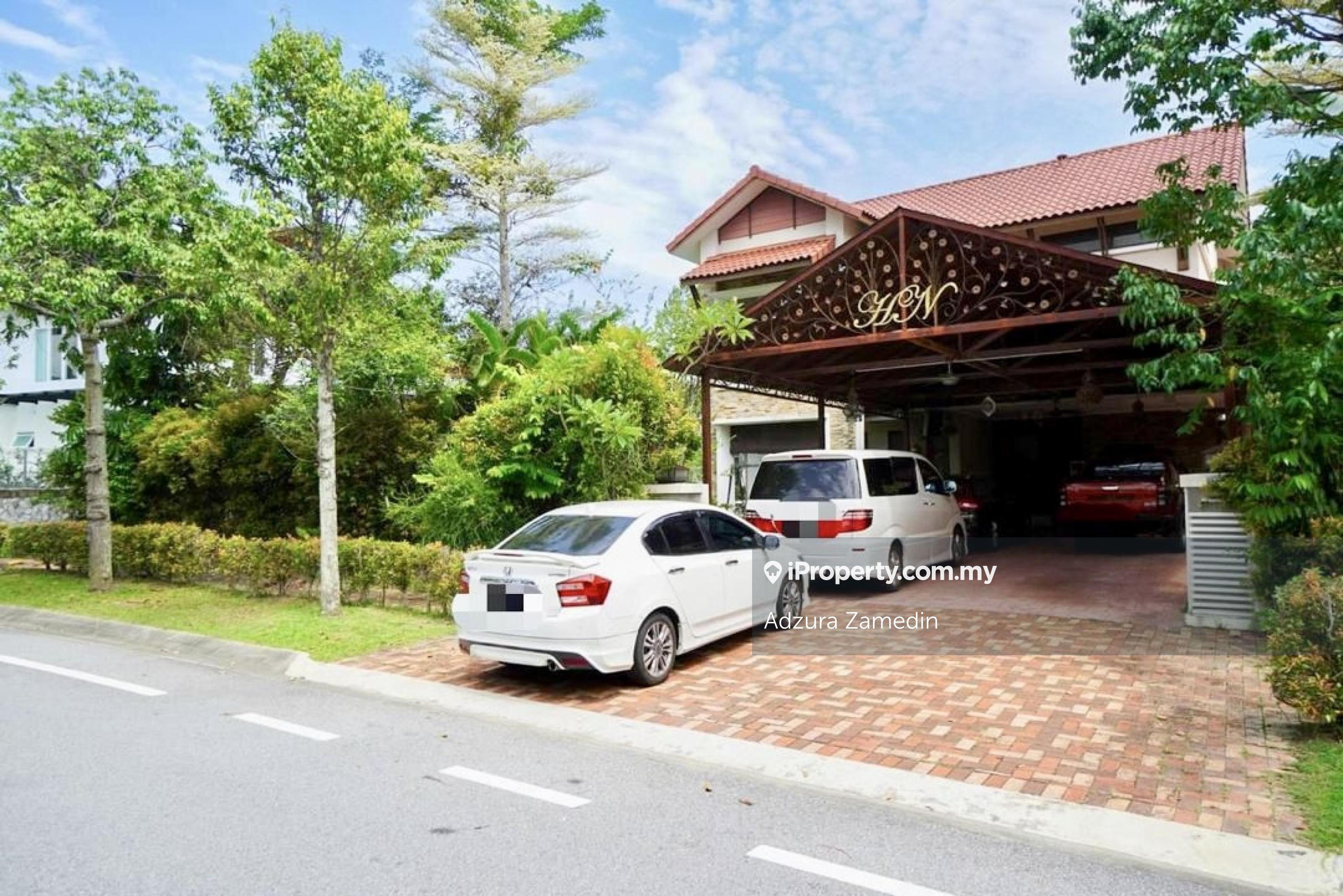 Facing Open Double Storey Bungalow Sri Carcosa, Seremban 2