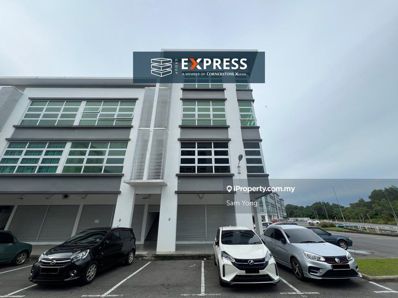 Four Storey Corner Shoplot at Pujut 7, Miri