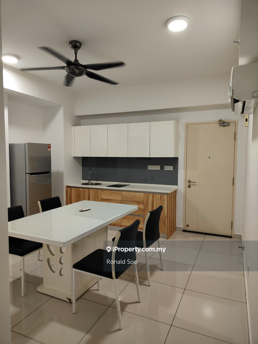Avenue D Vogue @592 sq feet