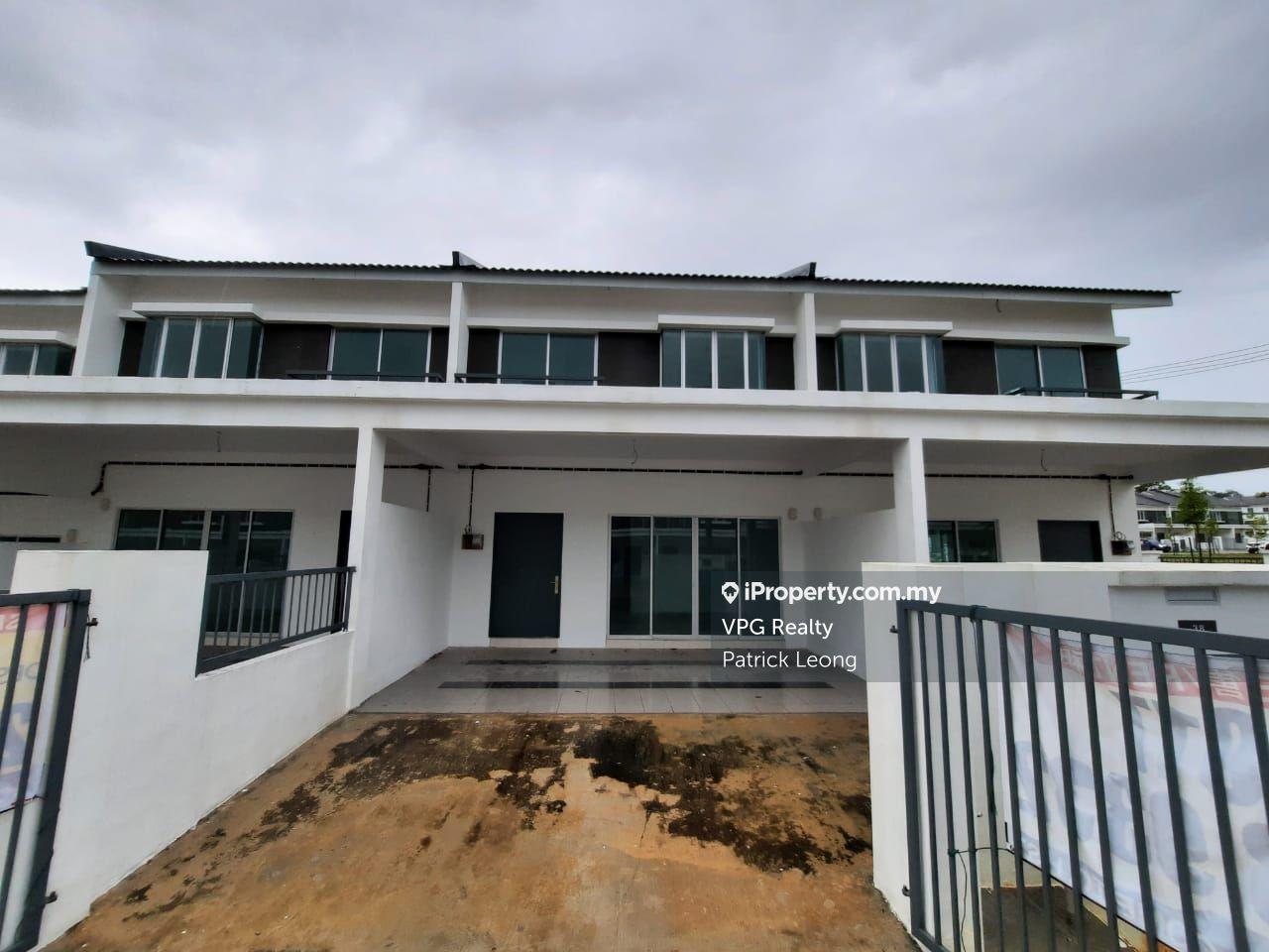 Below Value 2 Storey Terrace House, Scientex Kota Emerald, Rawang