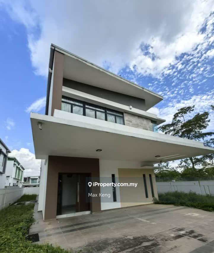 Nusa Duta 3 Double Storey Bungalow Corner Renovated Furnished G&G