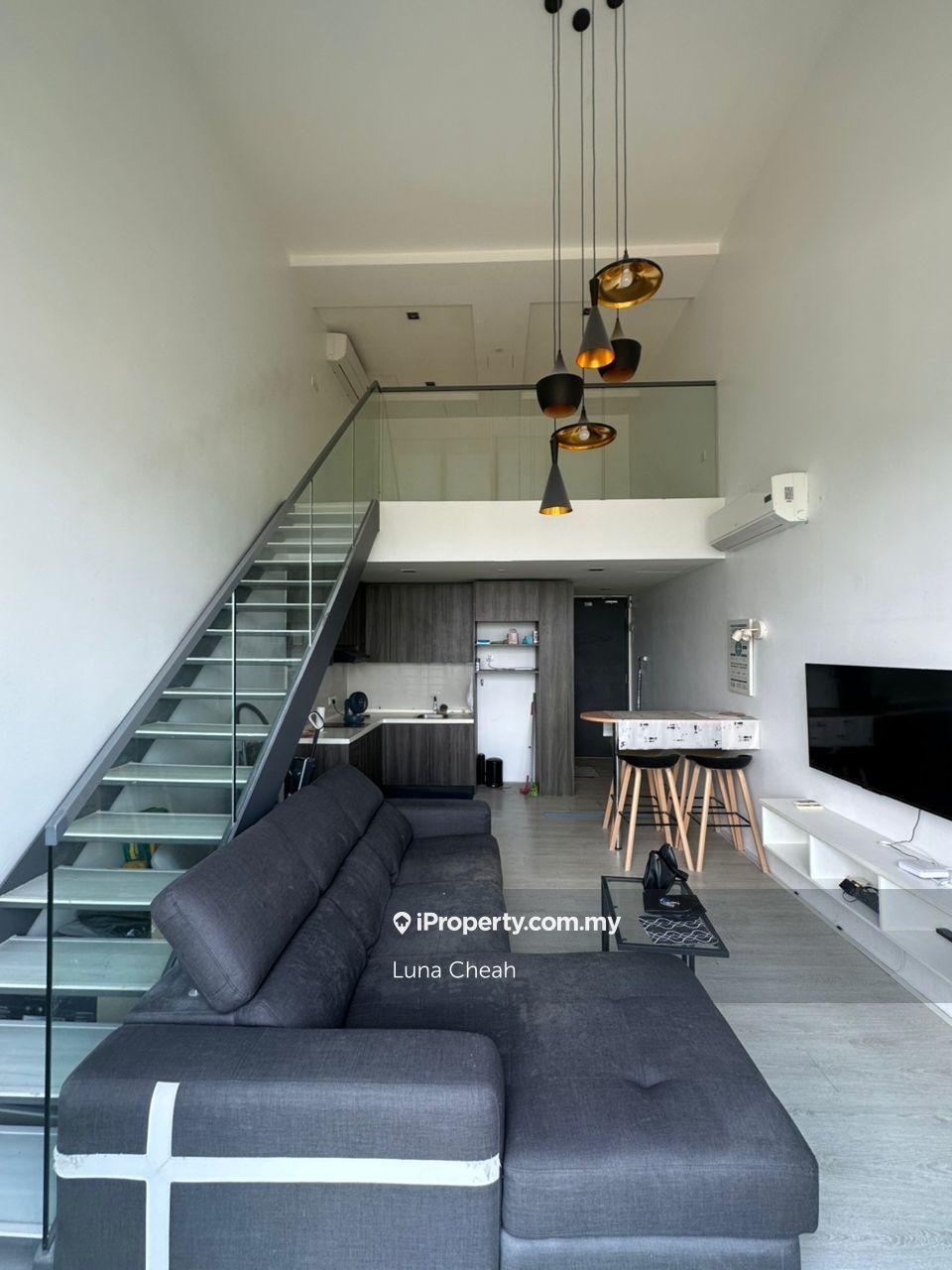 Ready move in unit good view 