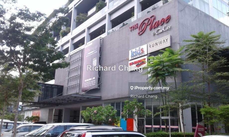 Corner Shop 42x80 @ One City Skypark For Sale