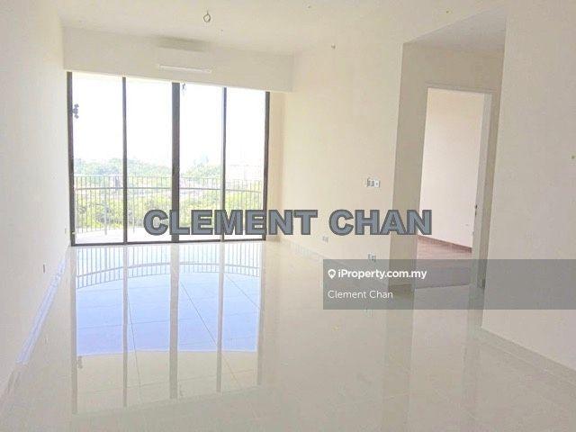 Brand New Golf View - 2 Bedrooms, 2 Car Parks (Balcony at Living)