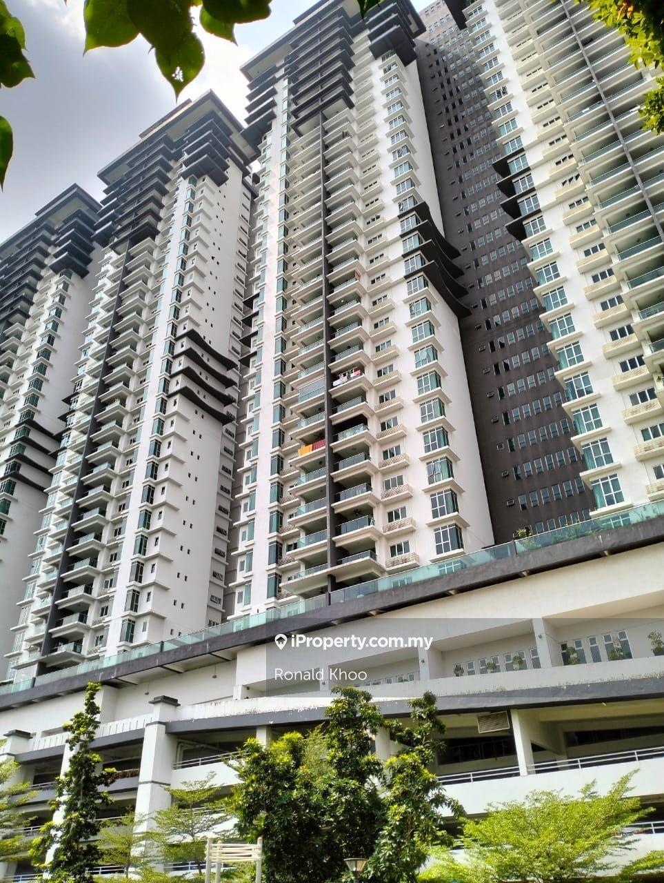 Bukit Jalil Kiara residence 2 with 3 car parks and 