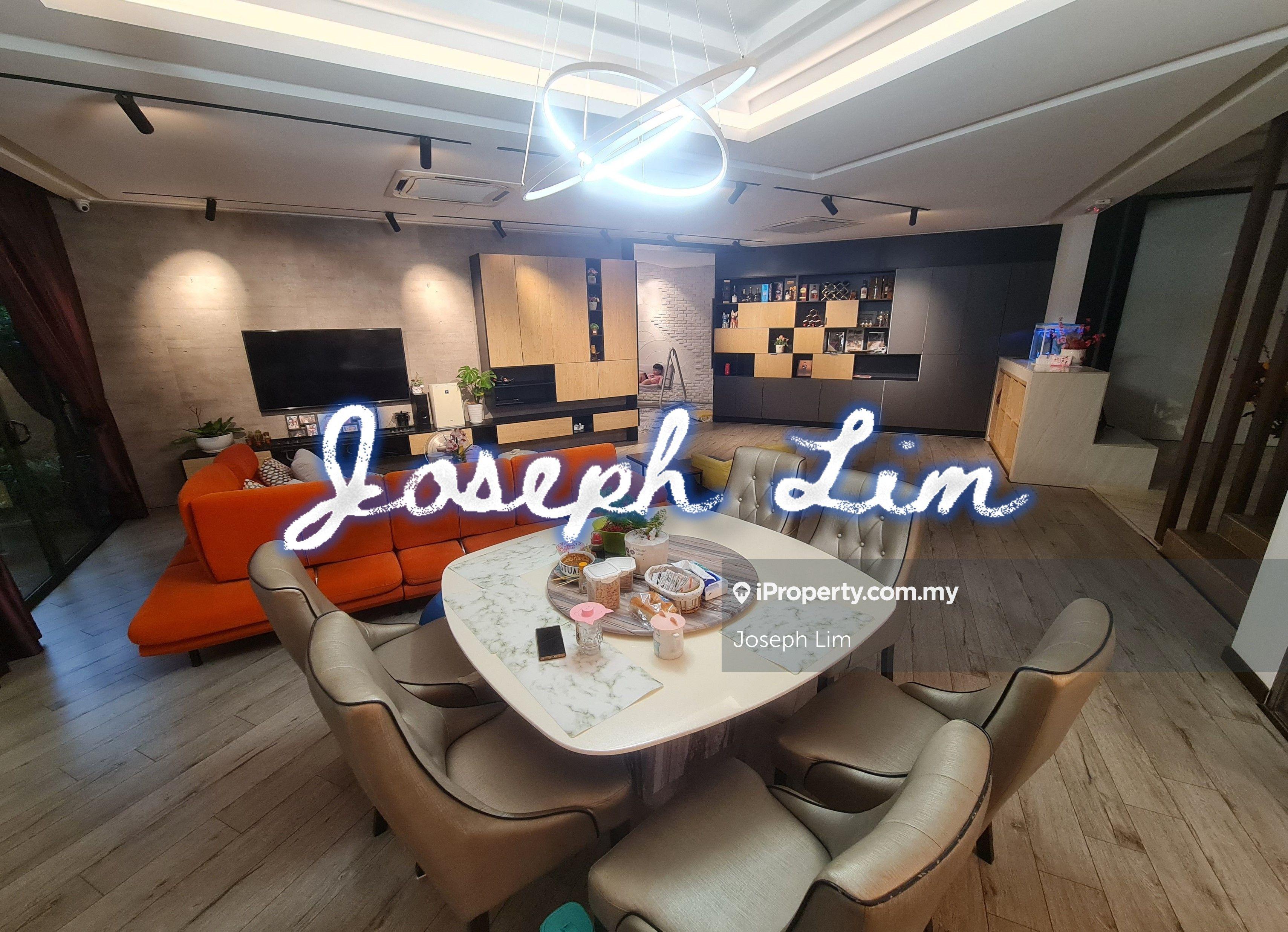 2 Storey Nice Bungalow for Sale