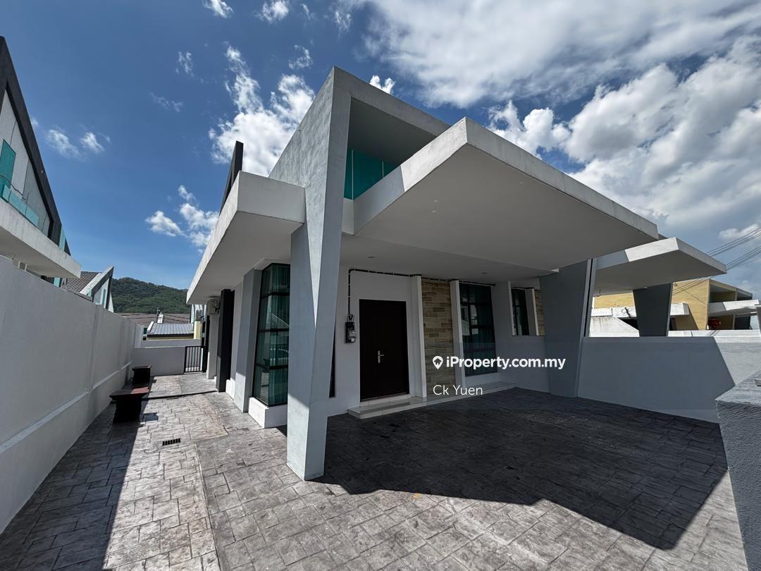 New semi detached house for sale with furnished & clearwater lake view