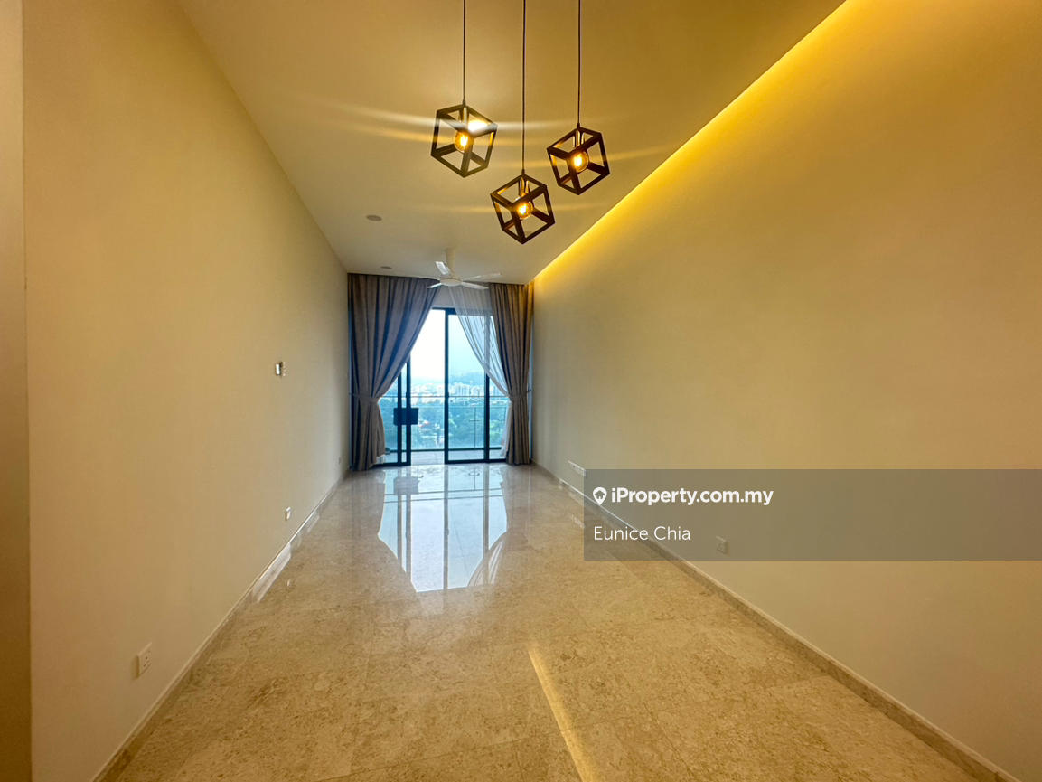 Super cheap , 2rooms 2baths facing royal golf view , good condition 