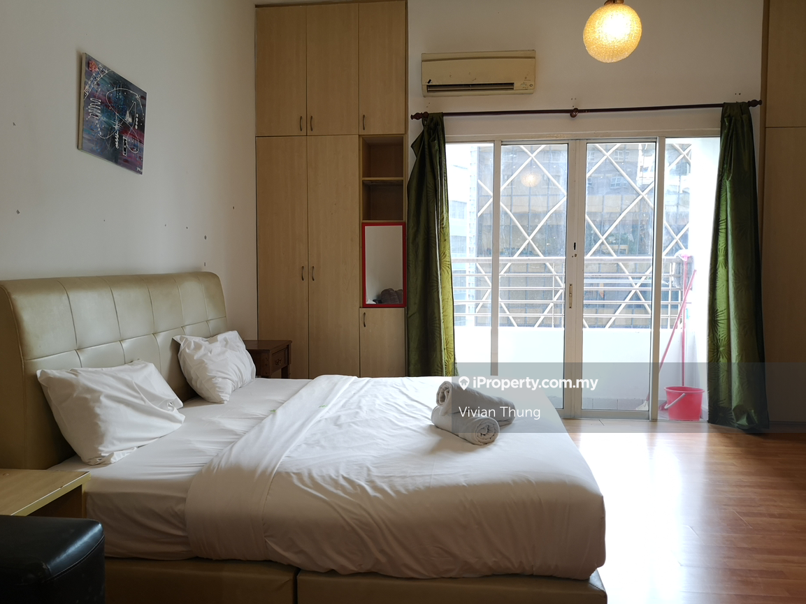 Maytower unit with balcony comes with tenancy near lrt  