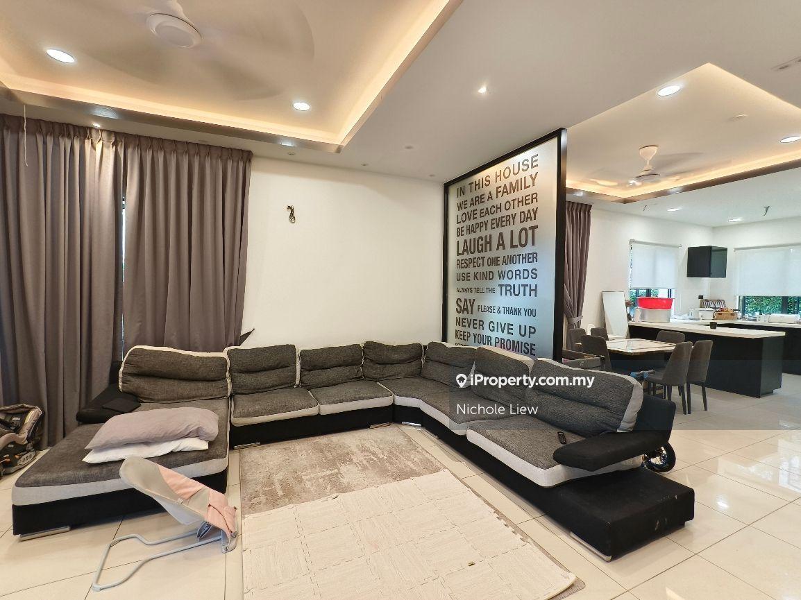 Full Loan Renovated 2 Storey Semi-D House Diamond City Semenyih