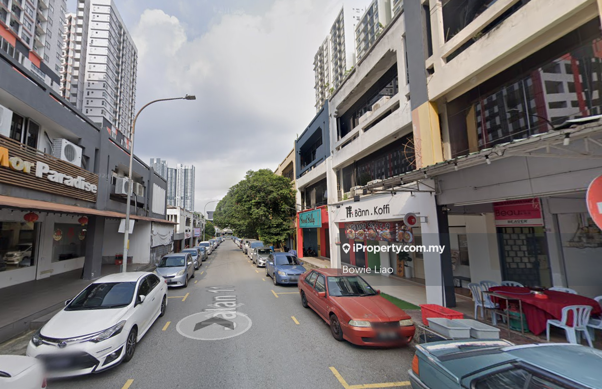 Good location , Ground floor Shoplot