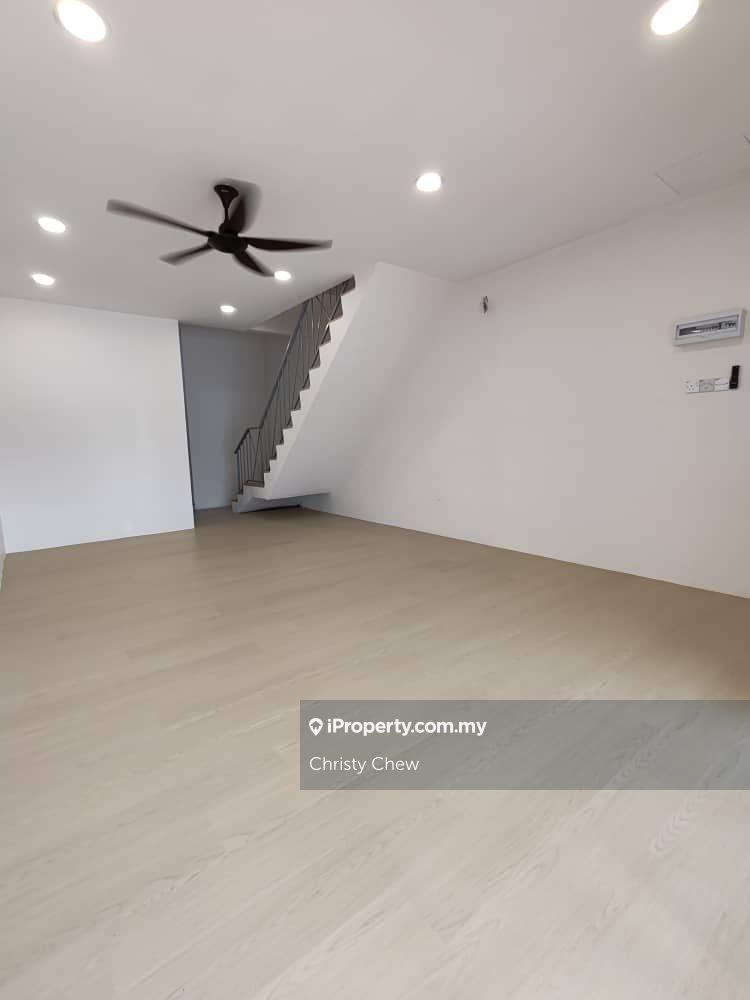 Malim Permai Bachang Double Storey Terrance Fully Renovated