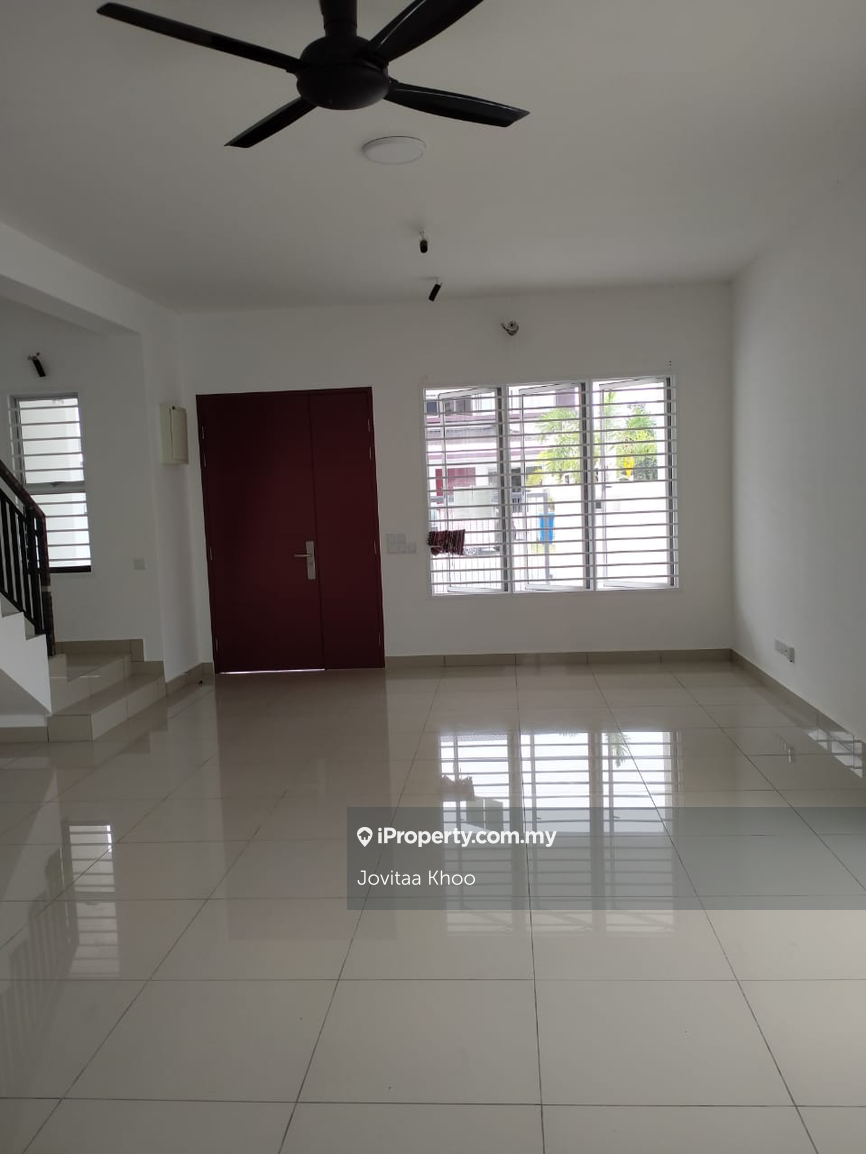 Starling Rimbayu 2sty endlot near security 20x60 for rent