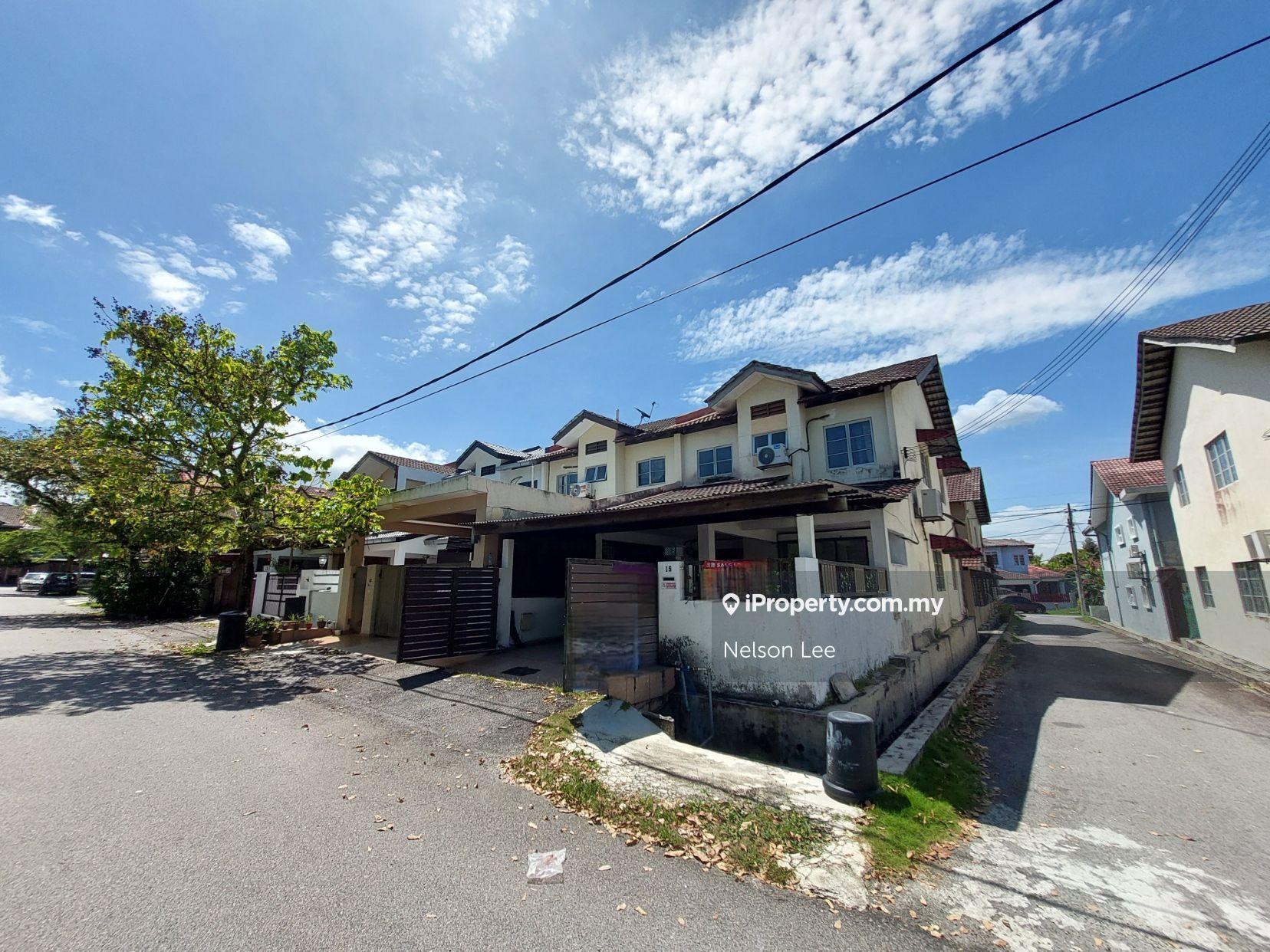 Endlot  20x60  Fully Extended Newly Painted, Saujana Impian Kajang