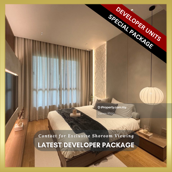 Freehold Residence with Doorstep to Mall and MRT station