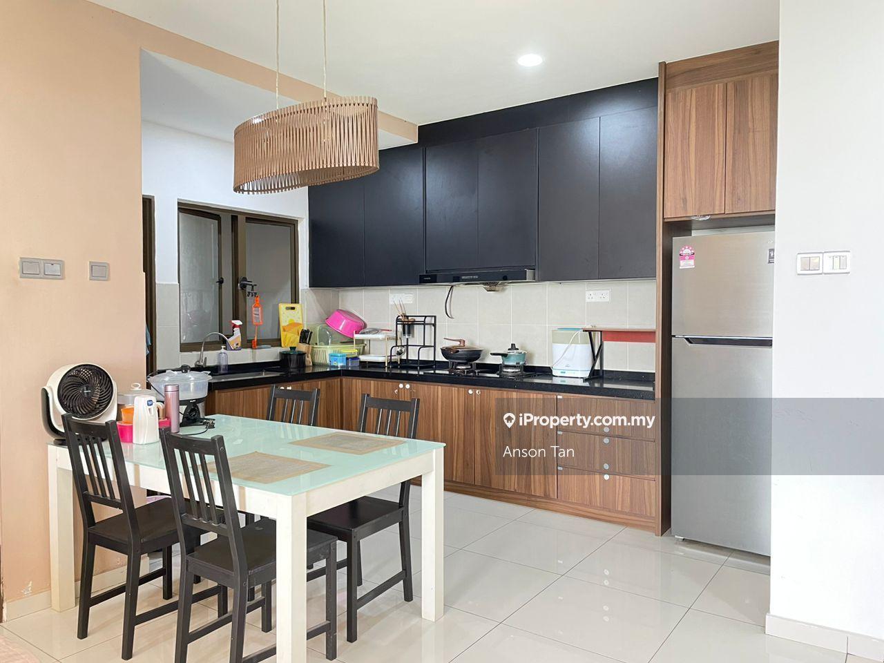 Well Kept Fully Furnished with 2 Parking