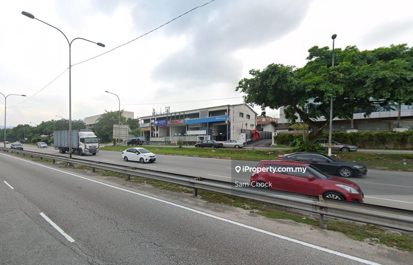 1.5sty Selayang Warehouse For Rent. Facing Main Road.