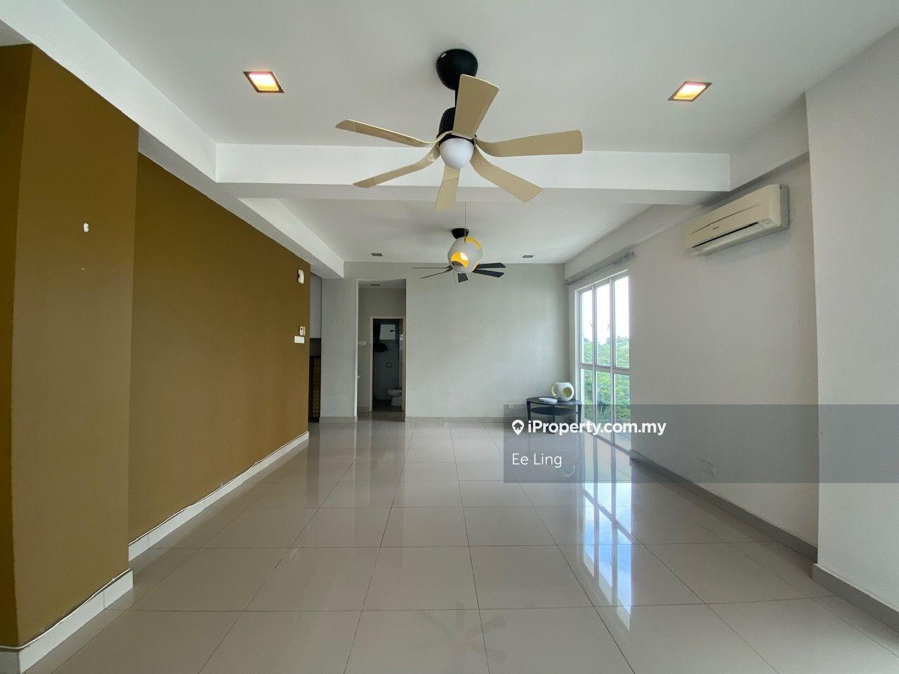 Subang parkhomes big unit for rent,2200 sqft,big balcony,4r 4b,3carpar