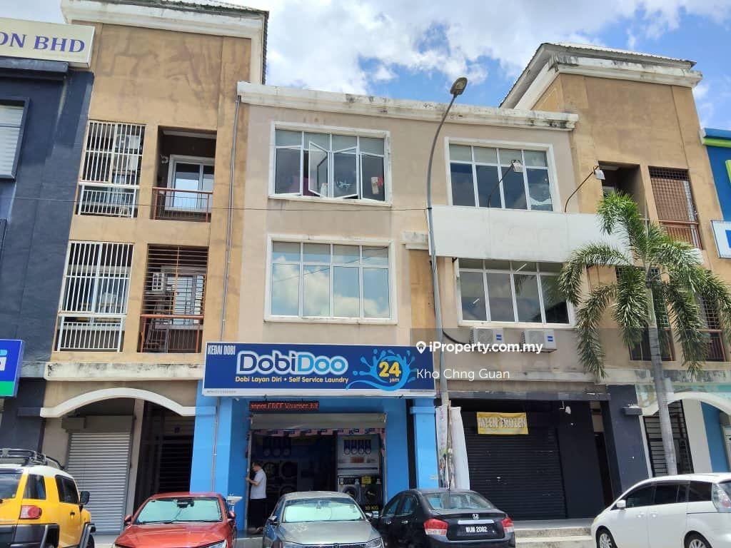 Reko Sentral 3 Sty Shoplot Freehold Rare Unit High Demand Row