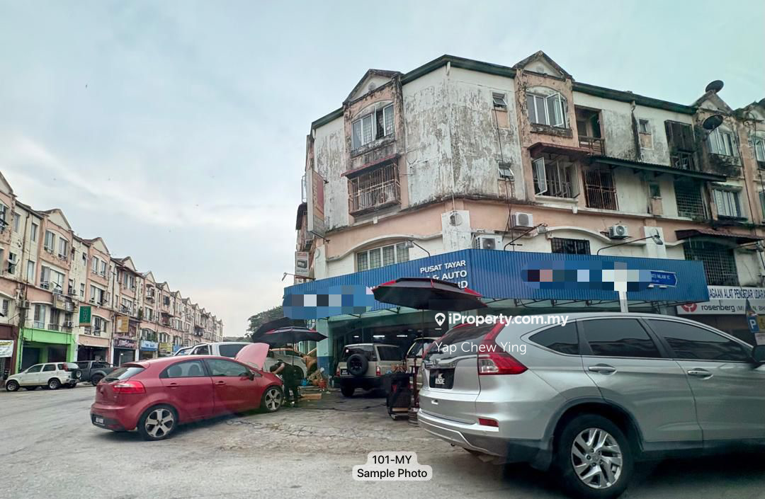 Budget Rent!! Big Corner Ground Floor Shoplot Bukit Tinggi 1 (2,423sf)