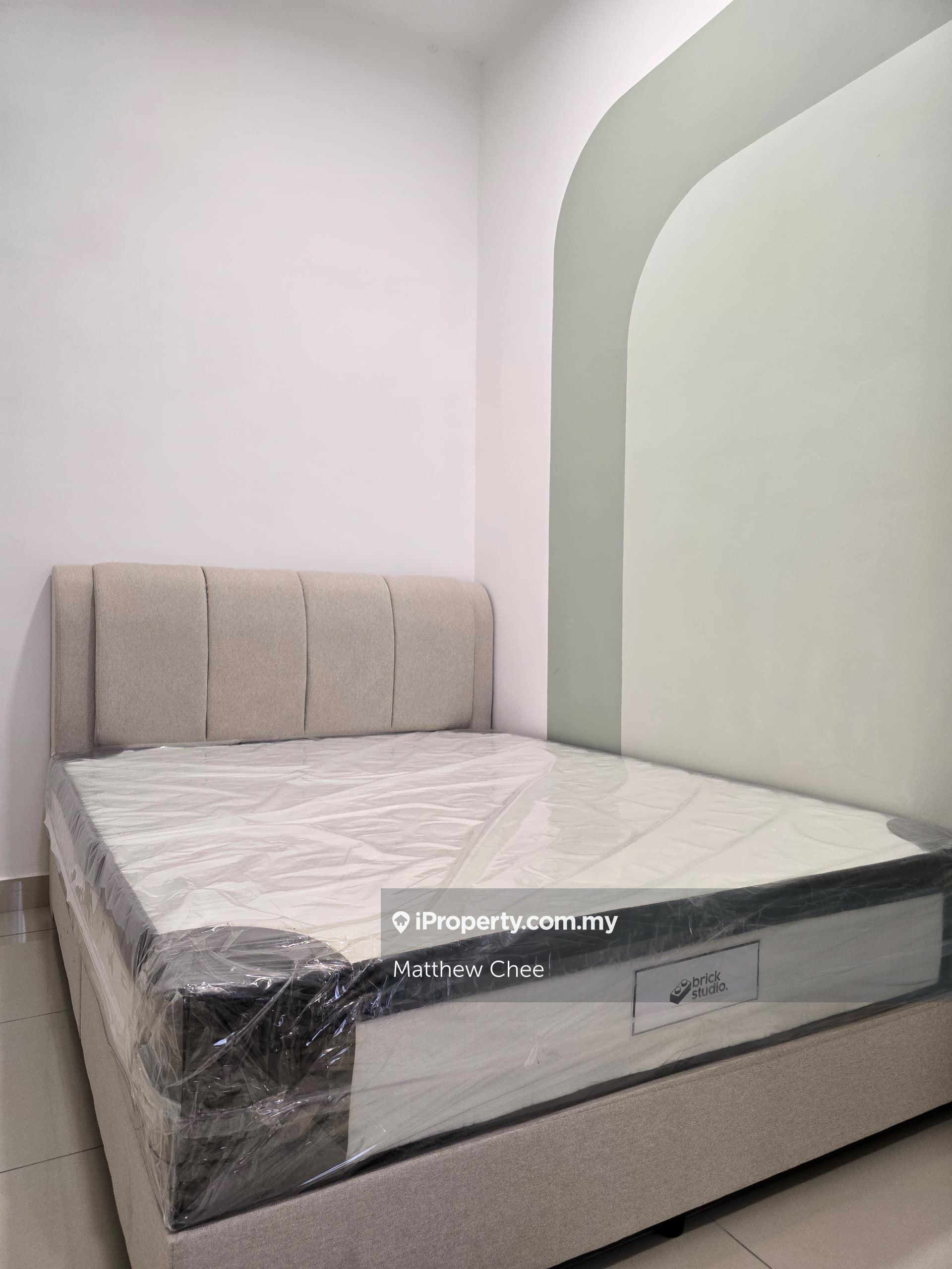 D7 Master Room Fully Furnished
