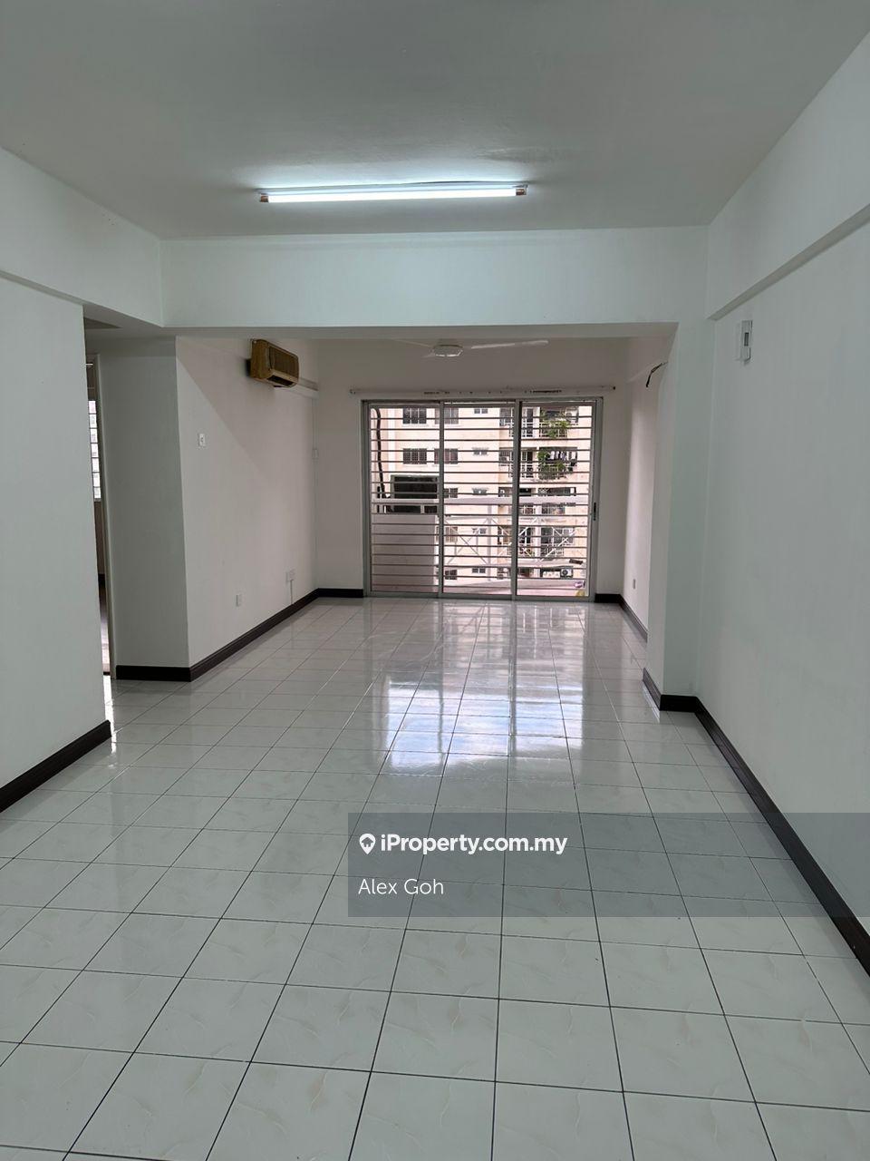 Vista saujana unit for rent