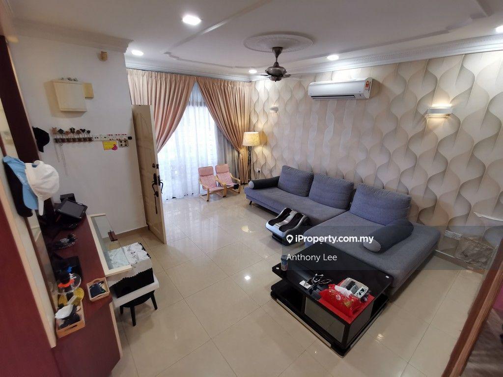 Taman Selayang Jaya Freehold House 22x75 extended renovated
