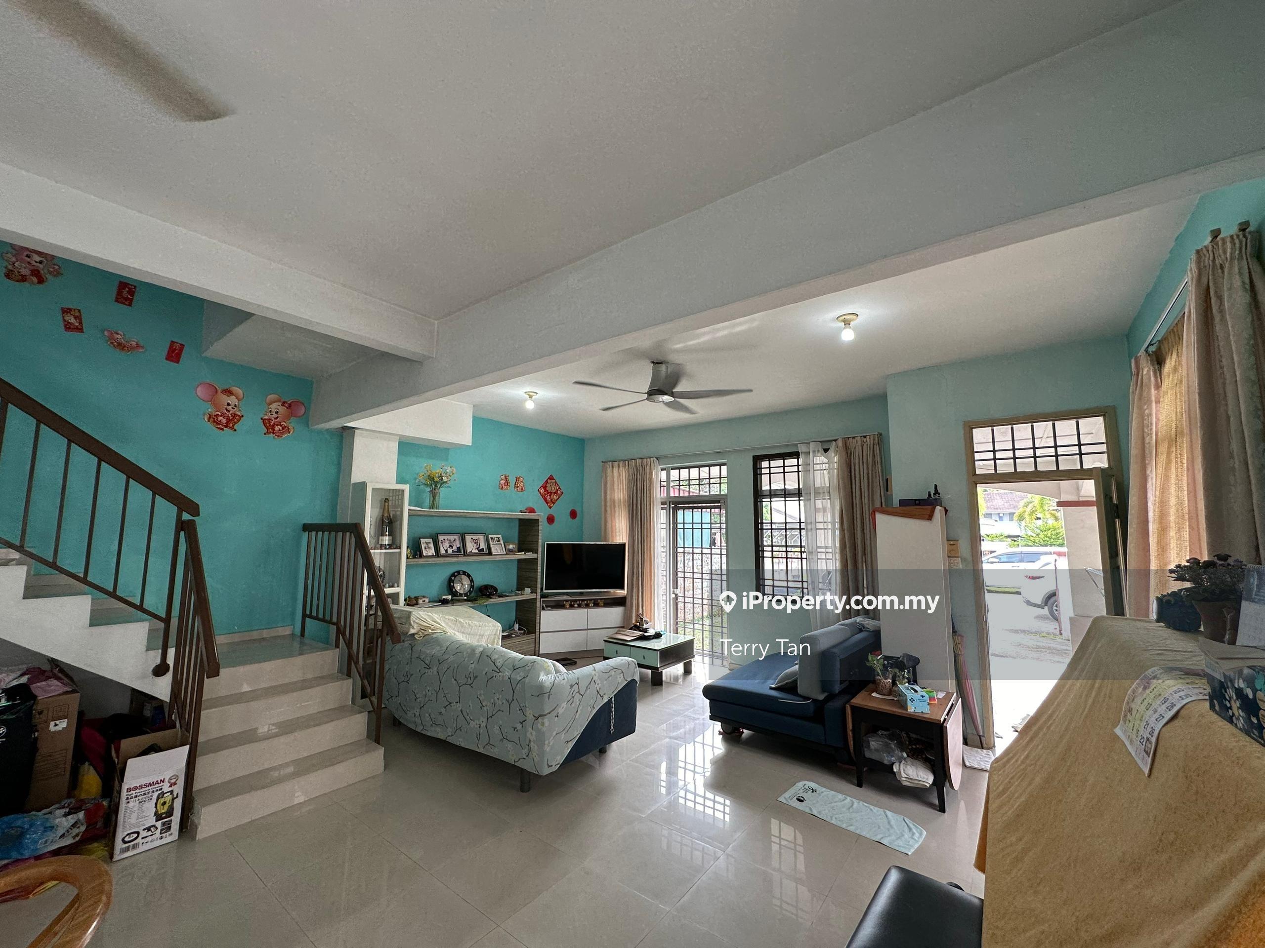 Taman Bukit Indah Double Storey Terrace House