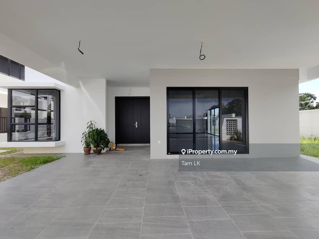 Bukit Banyan Sierra 2 story bungalow for sale