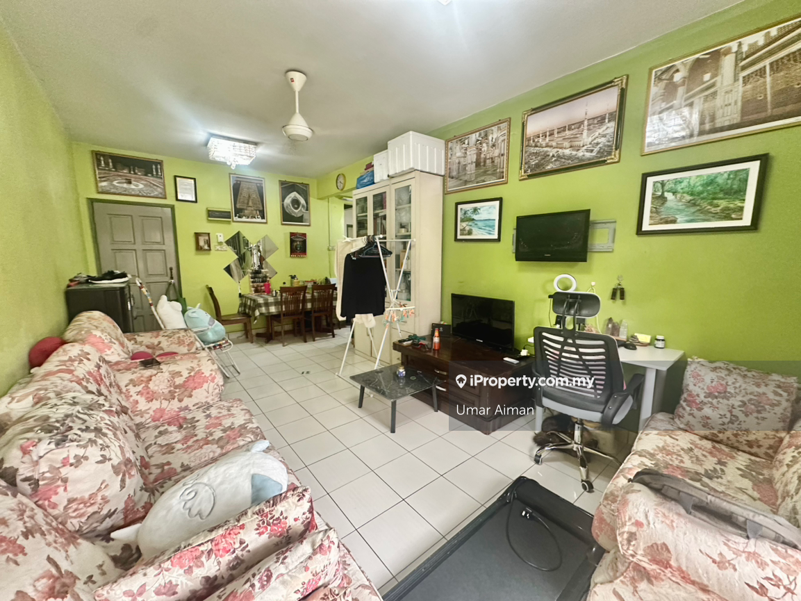 1st Floor Palma Puteri Apartment Kota Damansara Good Condition 