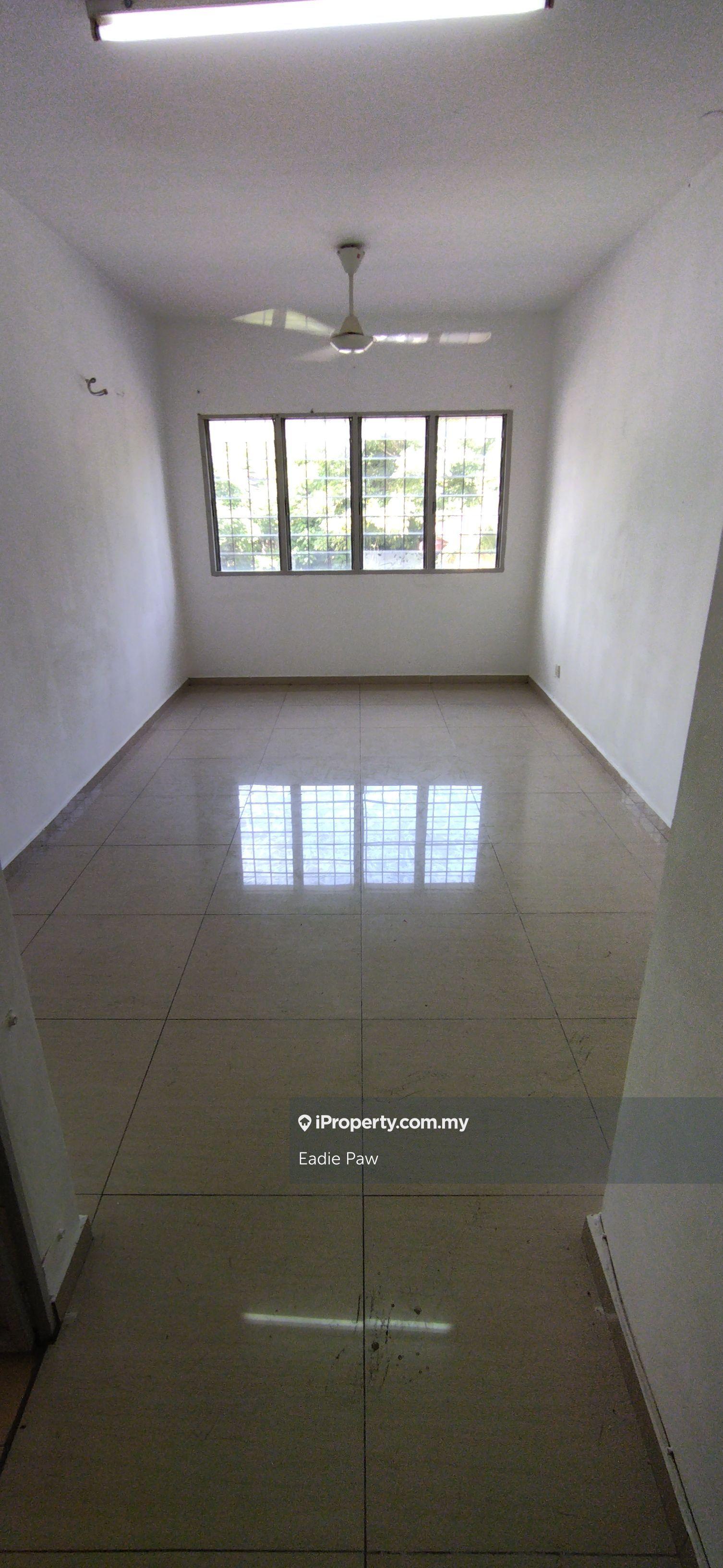 Fully renovated low floor unit Seri Pulai apartment, Puchong Hartamas