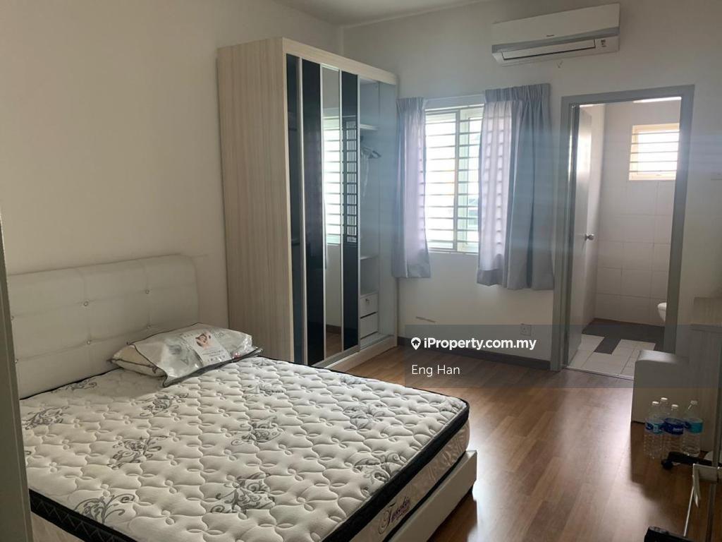 Seri Jalil Peaceful Environment Gated&Guarded 2.5 Storey House Rent