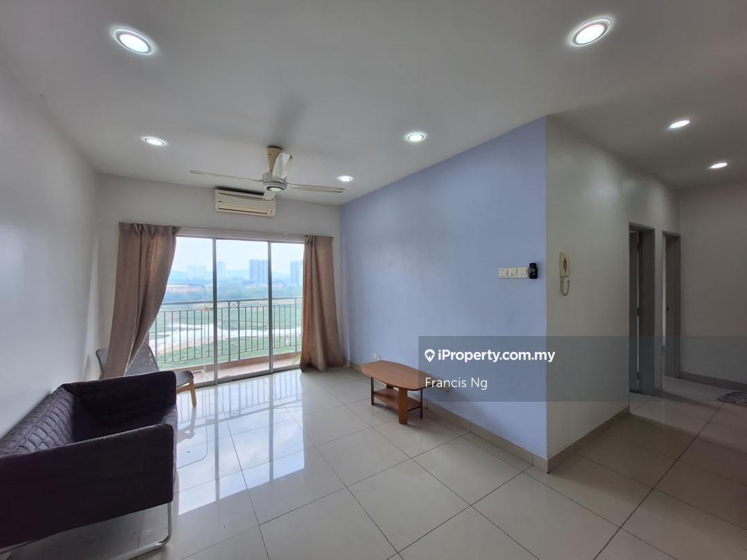 Good Condition Serviced Residence for Sale, Plenty Unit On Hand
