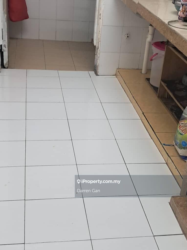 Aman puri desa satu Apartment at Kepong (Neigotiable)