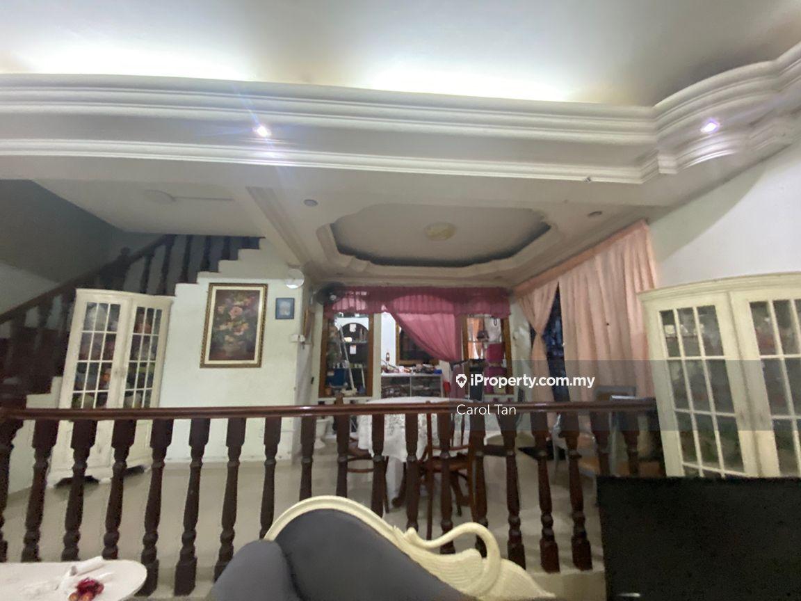 Bumi lot Taman Pelangi Semi D