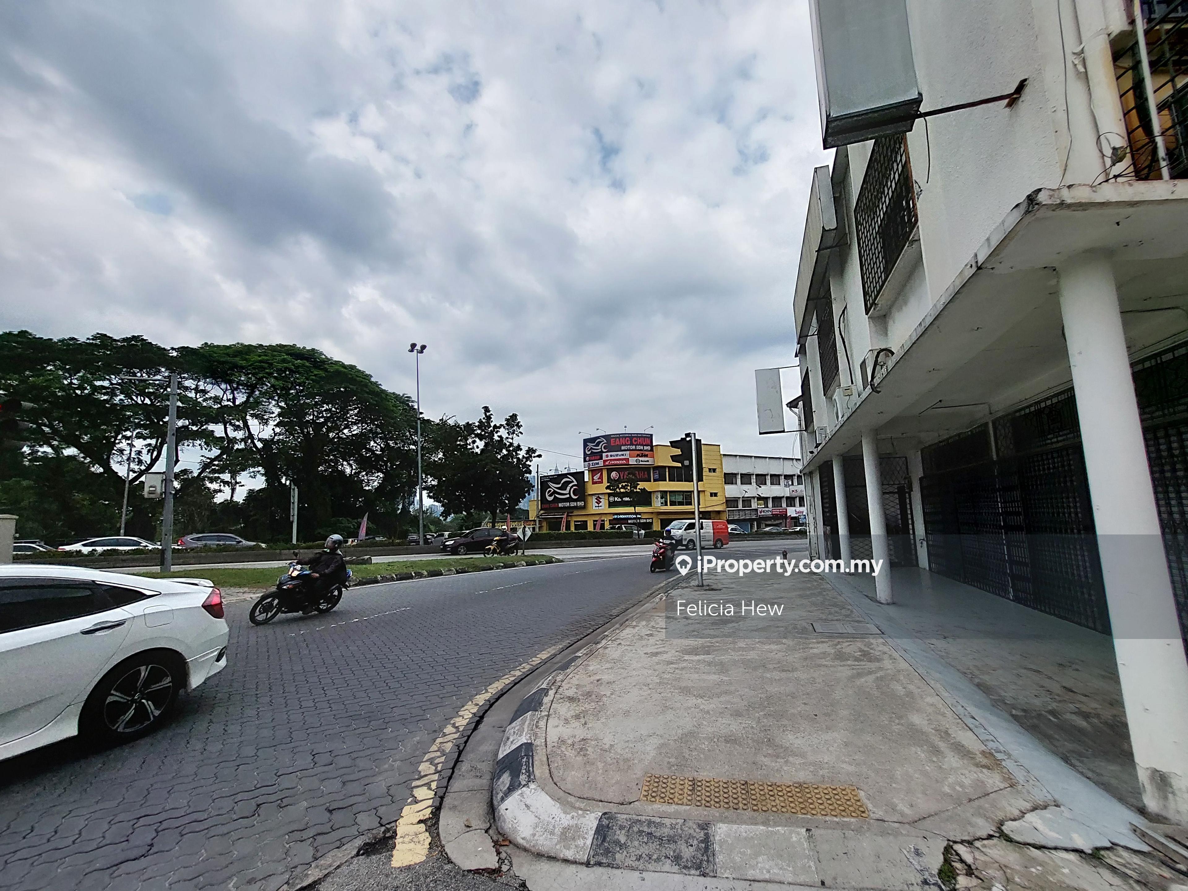 Main road frontage