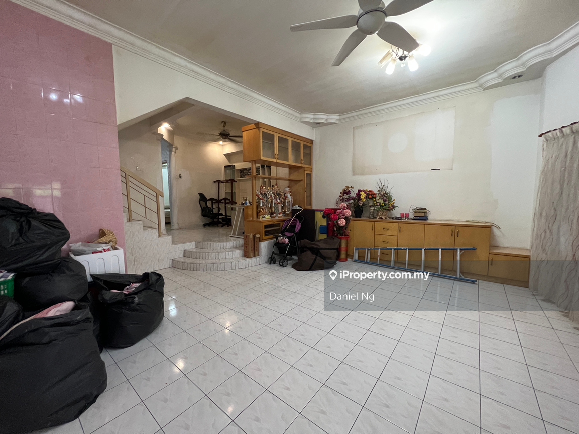 Jalan Bukit Mewah 78, Double Storey For Sale