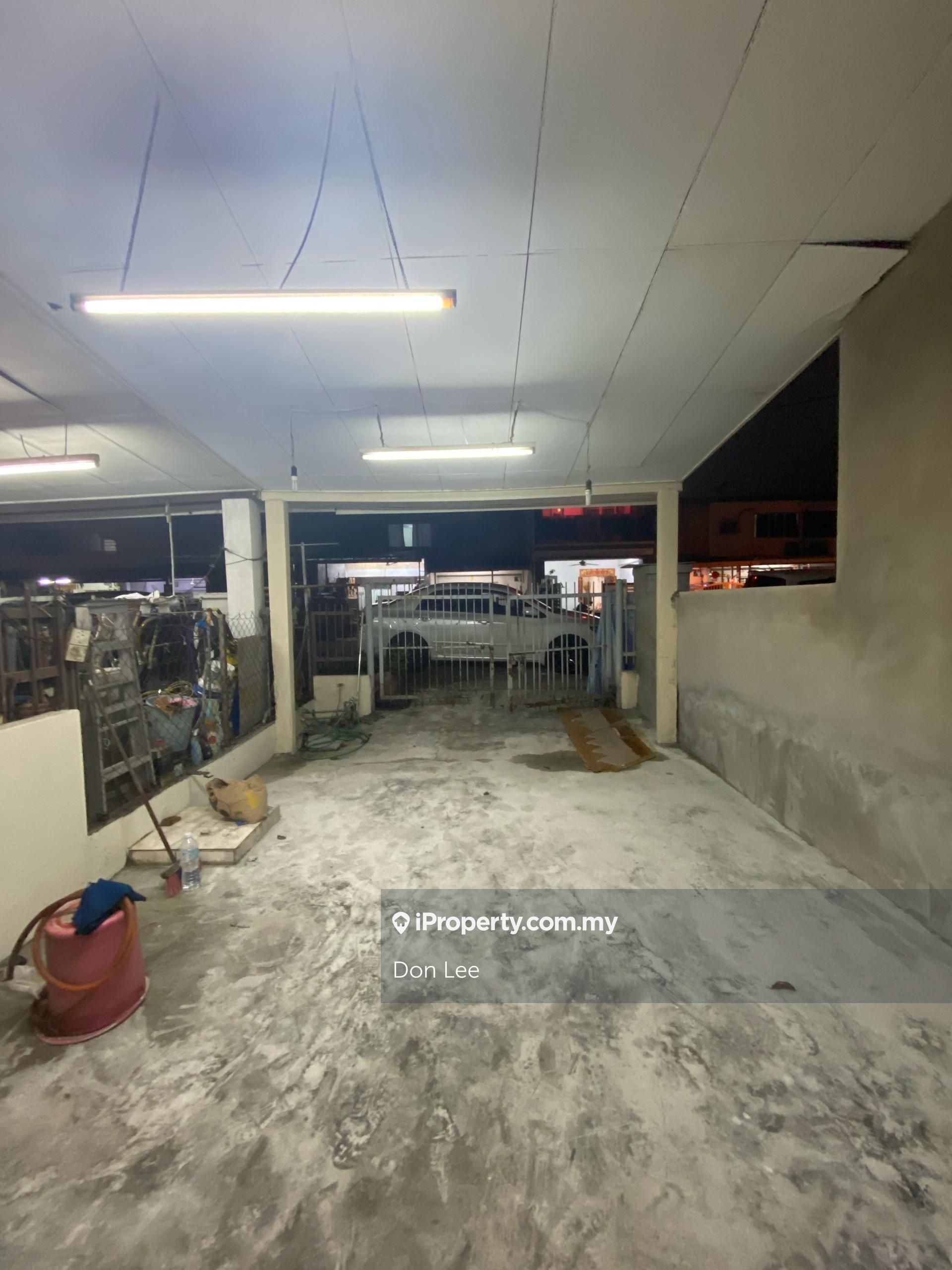 2 Storey Landed Property, Serdang Jaya low cost 2 for sale
