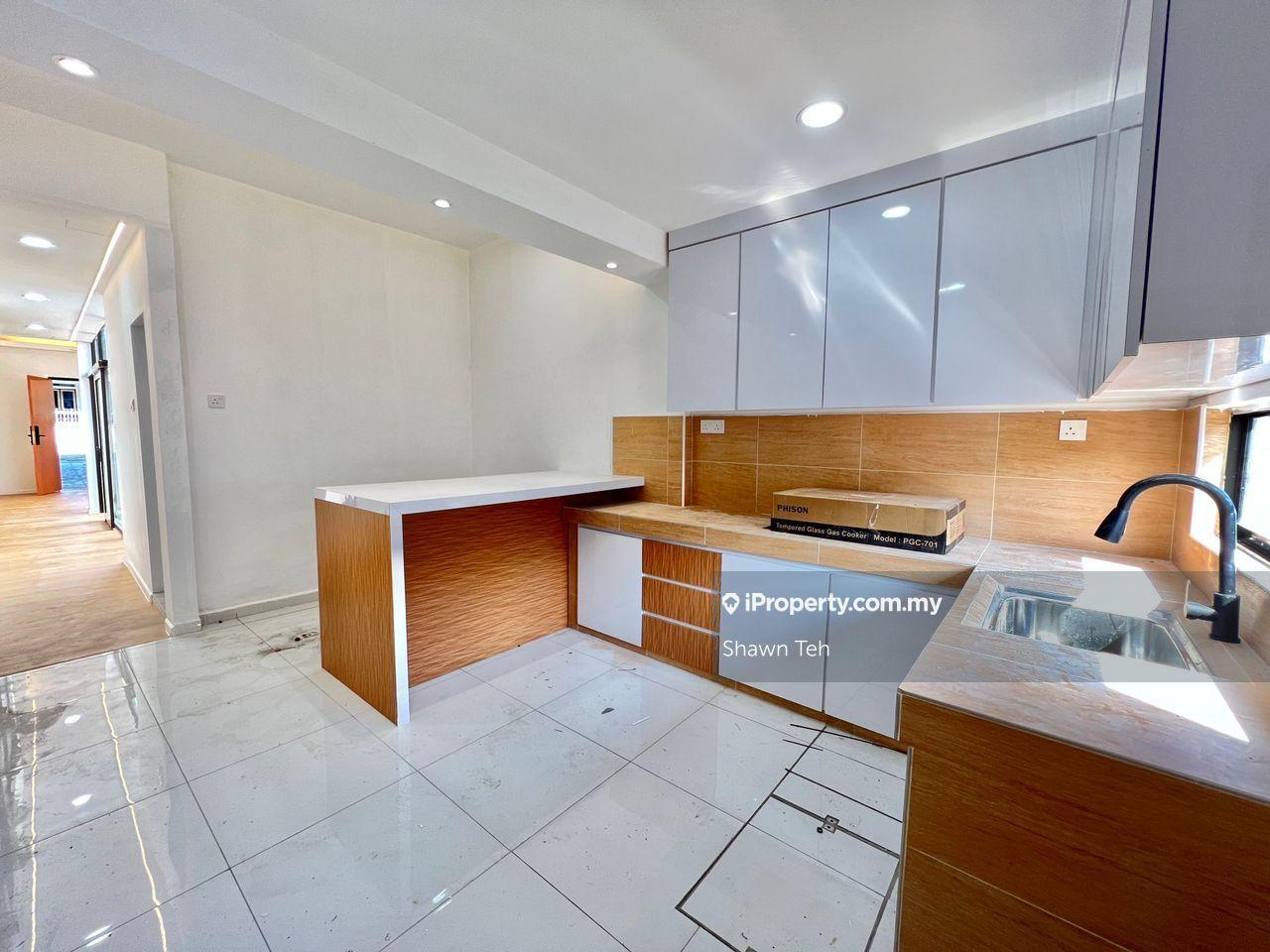 Renovated Single Storey Ayer Keroh Heights