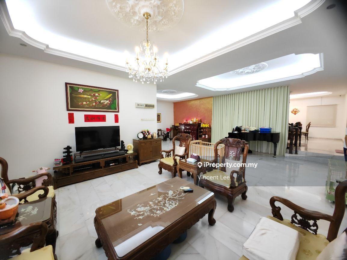 Freehold Bungalow Lot at Jalan Robson