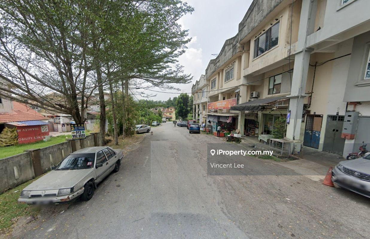 Corner Lot Gf & 1f Shop for Rent at Desa Karunmas Balakong
