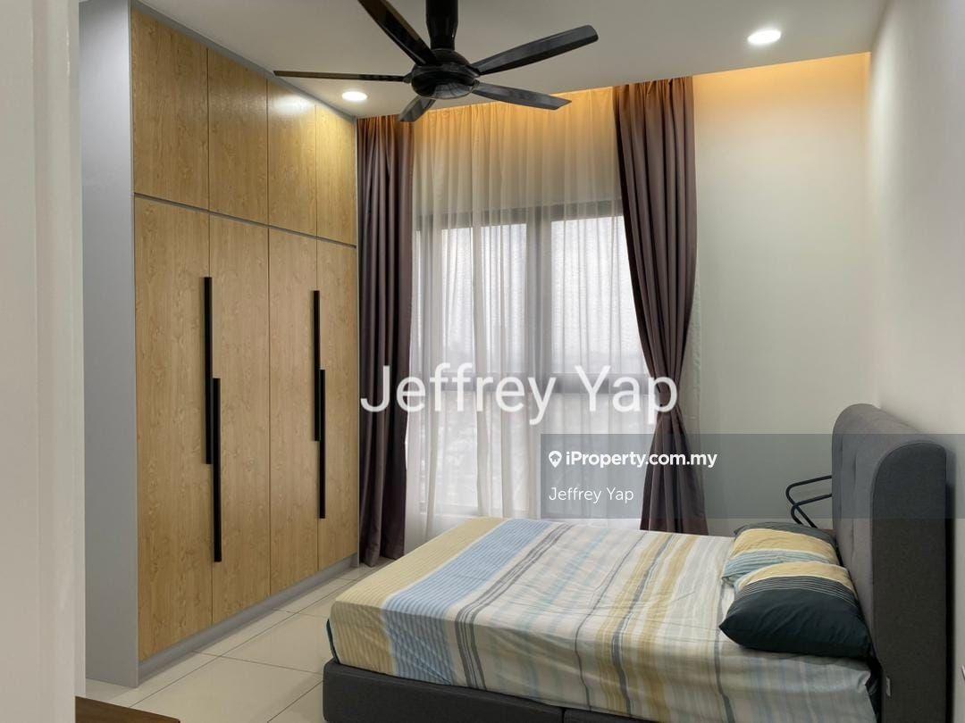 Le Pavillion bandar puteri for rent (3 Rooms Fully Furnished )