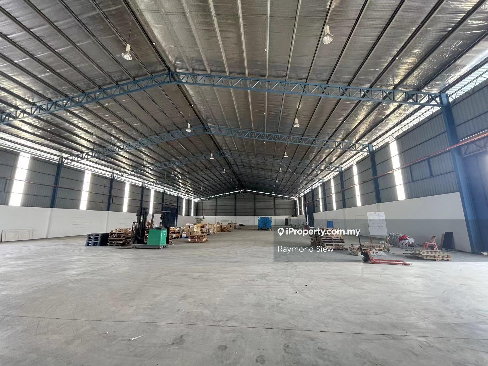 Sungai Buloh, Jalan Welfare Warehouse For Rent