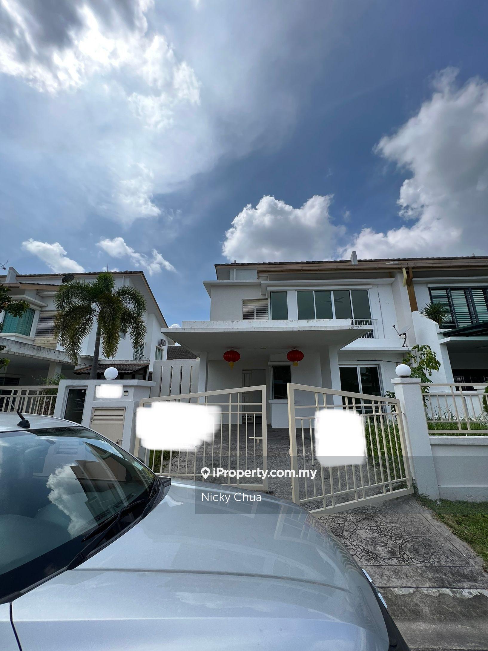 Saffron City Home S2 Double Storey Semi-D With Gated&Guarded For Sale 